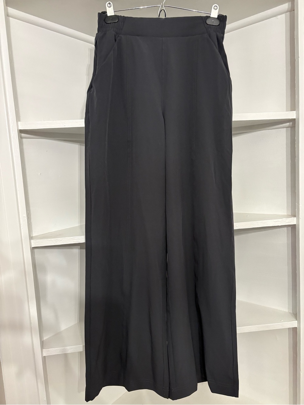 Fabletics Downtown Wide Leg Pants in Midnight
